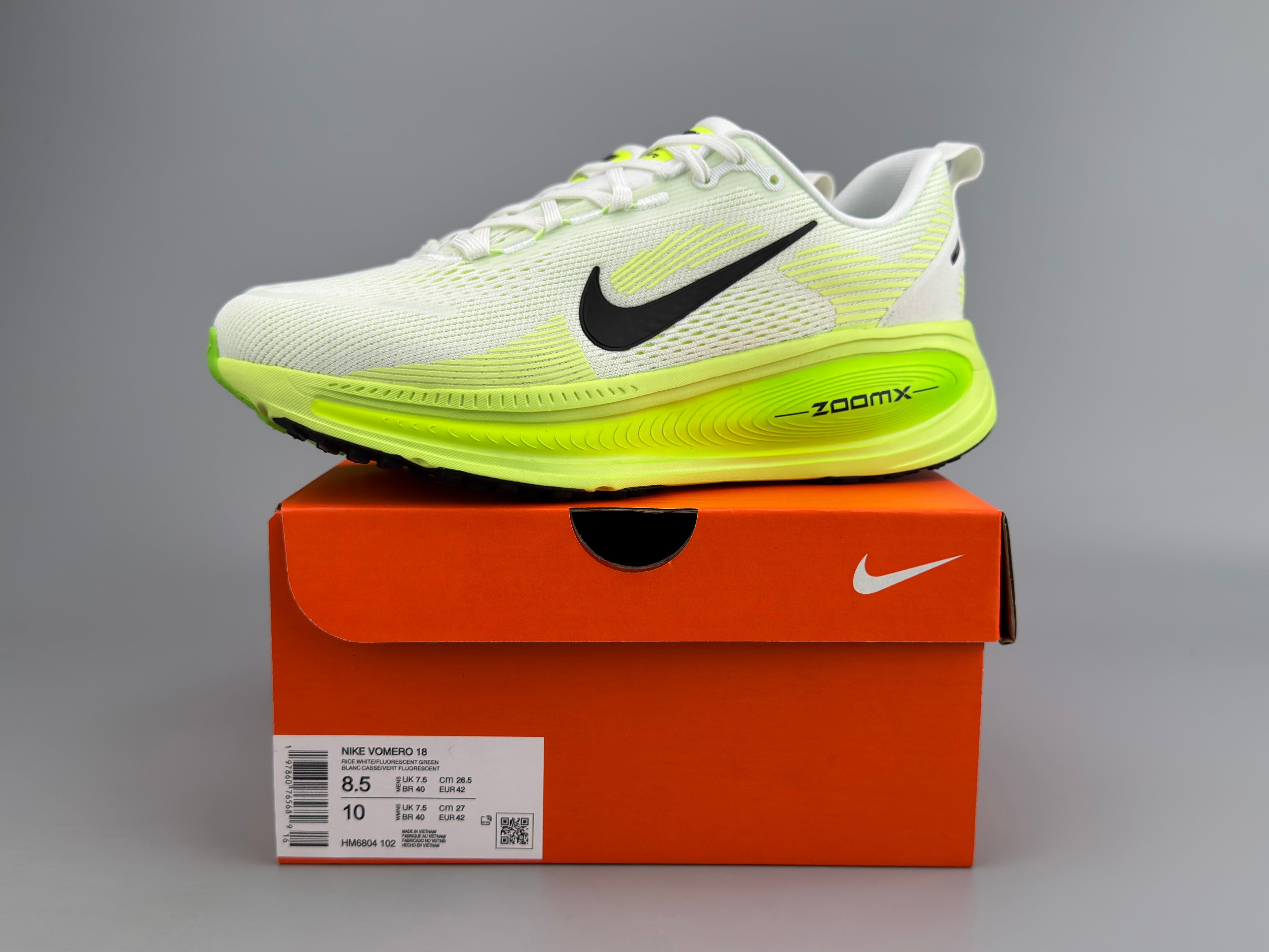 Nike Vomero 18 Road Running Shoes