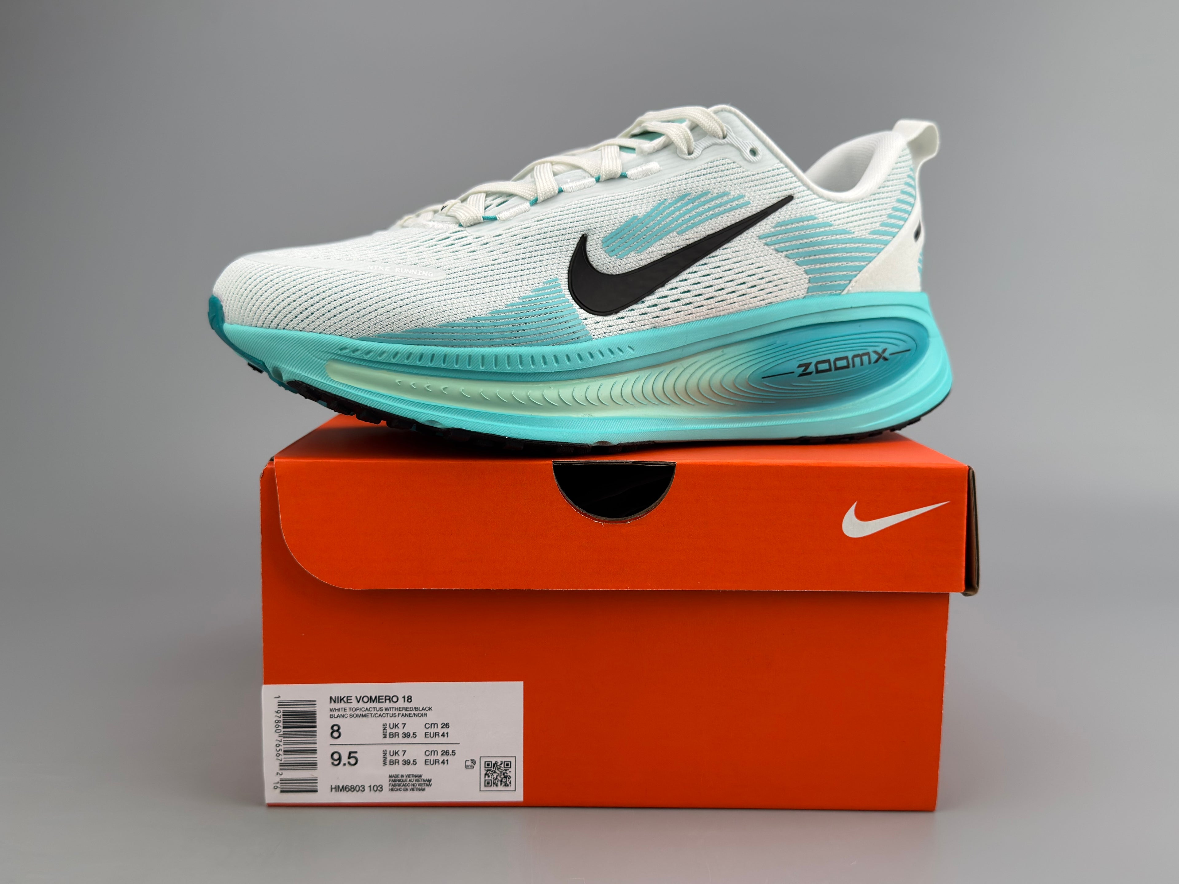 Nike Vomero 18 Road Running Shoes