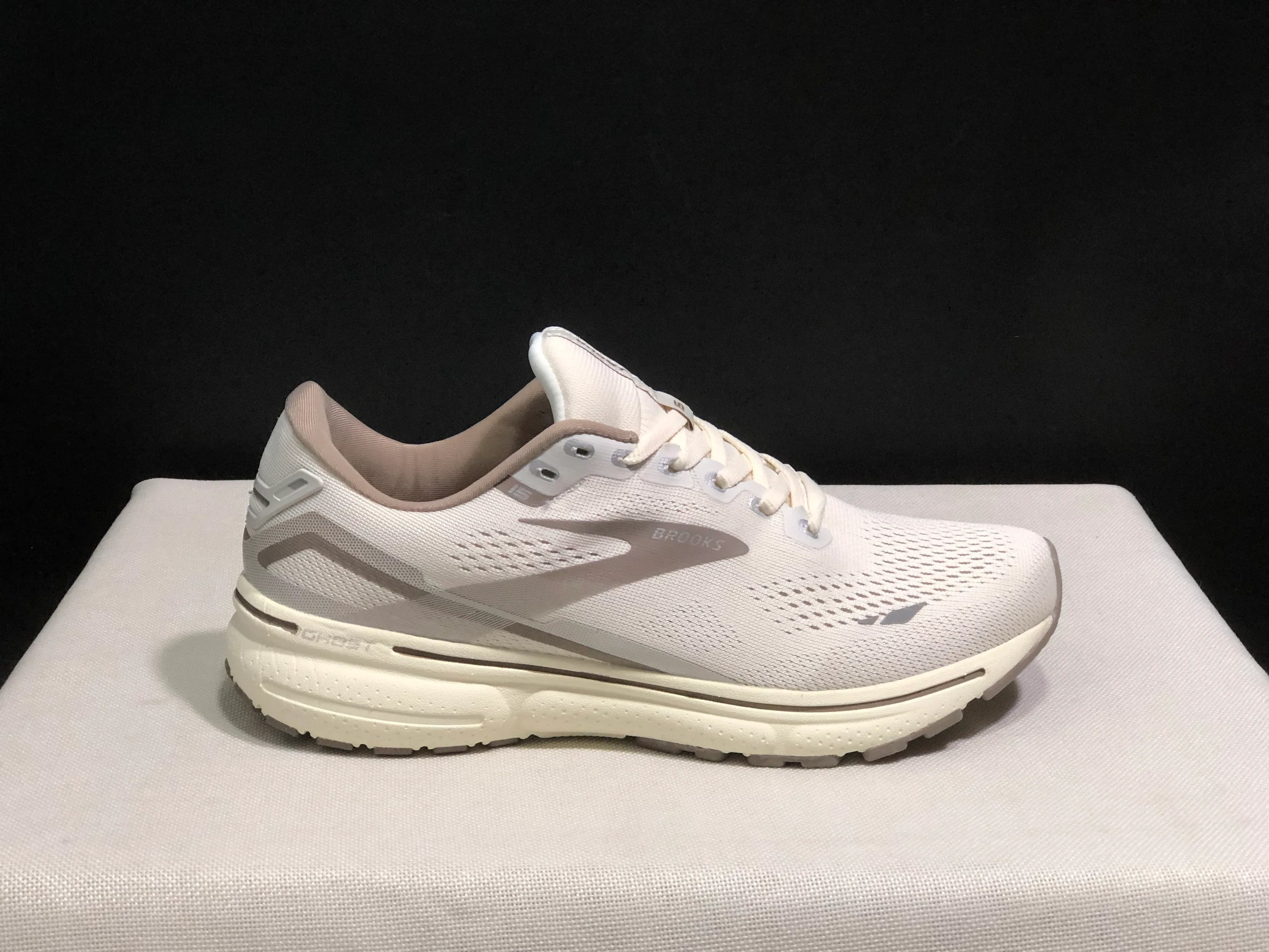 BROOKS Ghost 15 Racing Shoes - SenopekooCLO