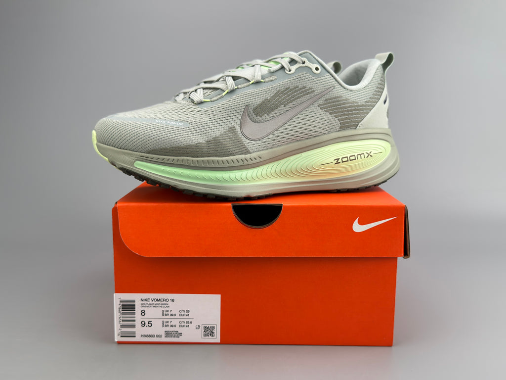 Nike Vomero 18 Road Running Shoes