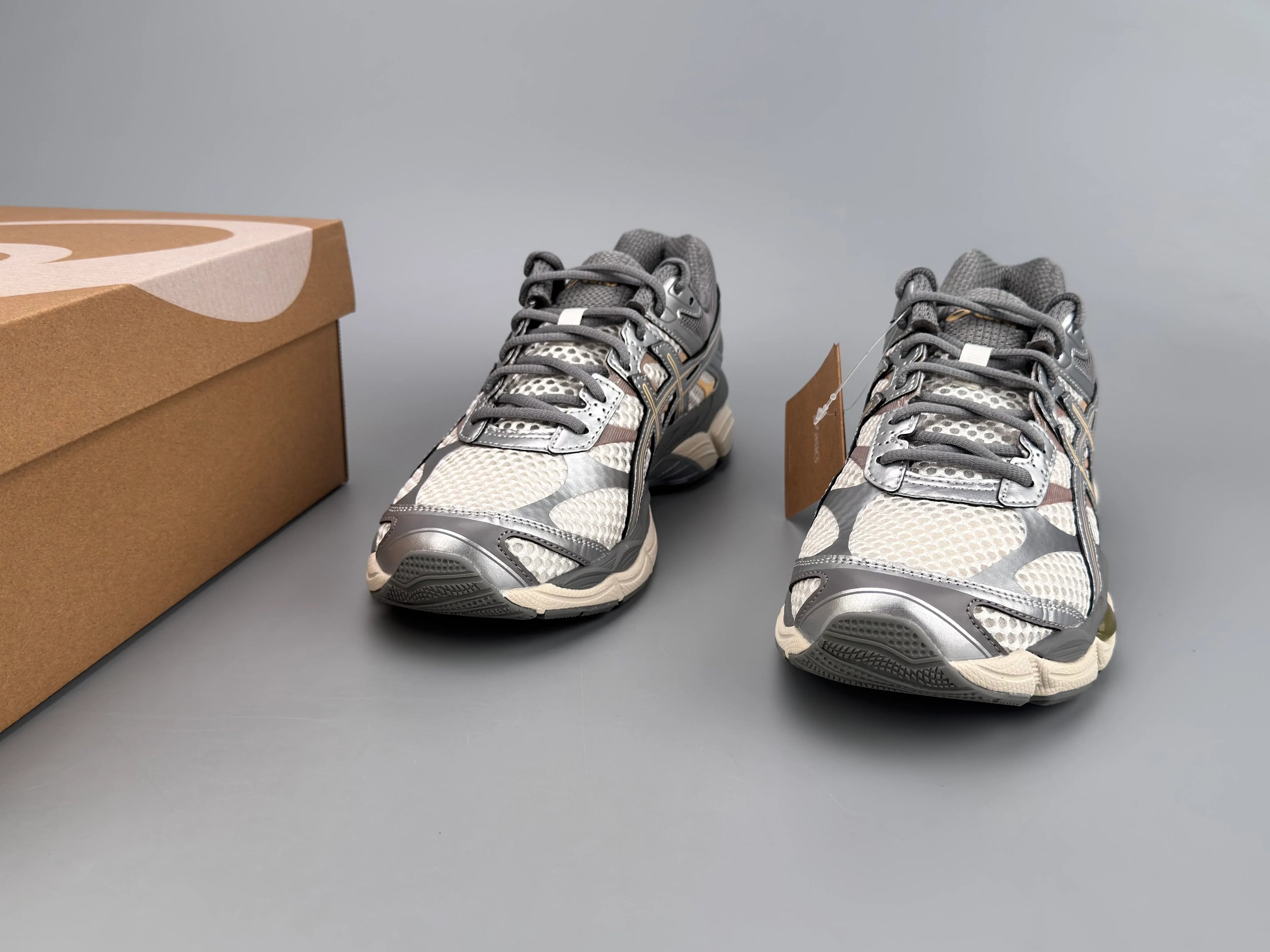 Asics Gel-Cumulus 16 Sneakers