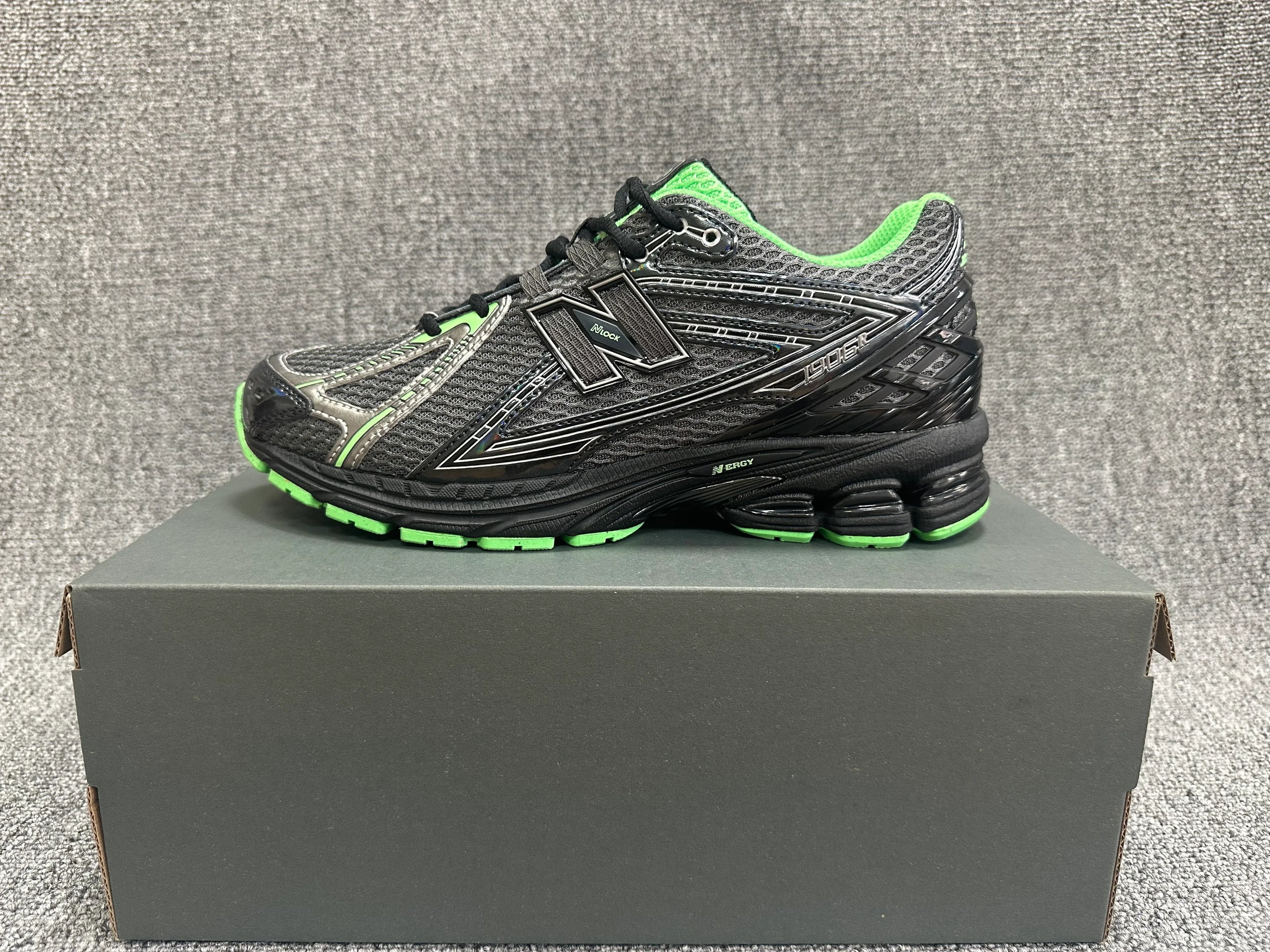 New Balance 1906R-2 Sneakers - SenopekooCLO