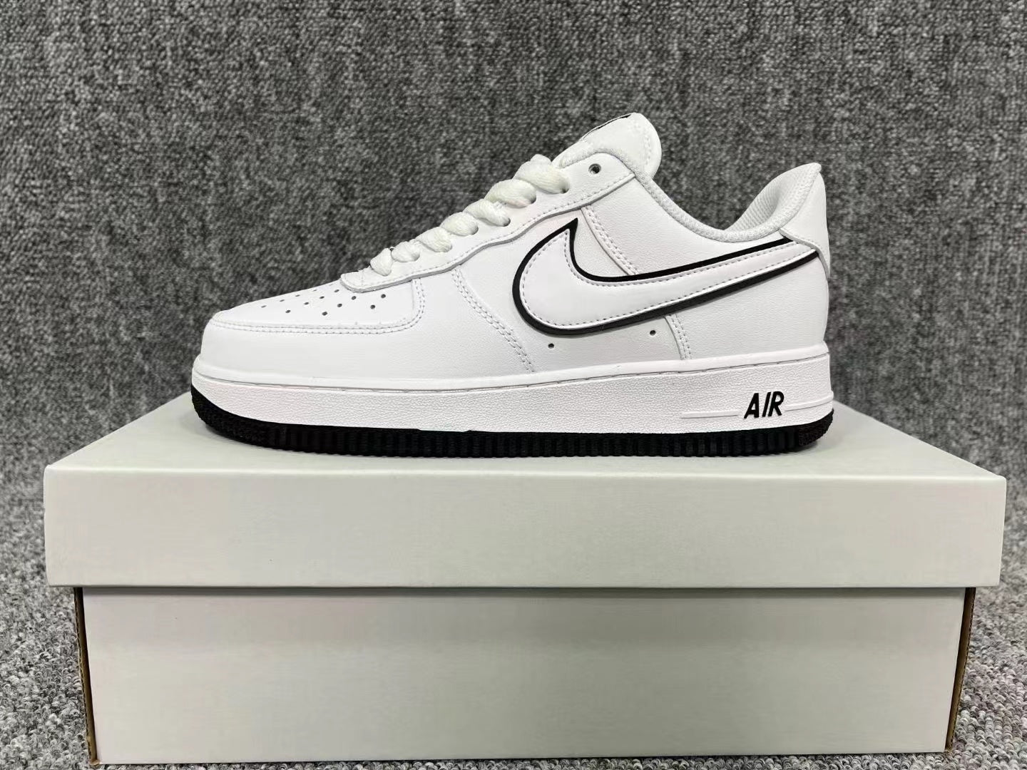 Nike Air Force 1 Sneaker-2