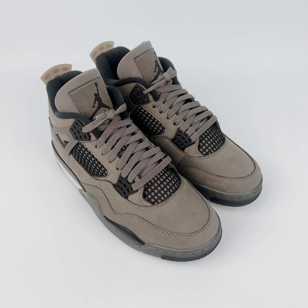 Jordan x UNDEFEATED 4 Retro Sneakers - SenopekooCLO