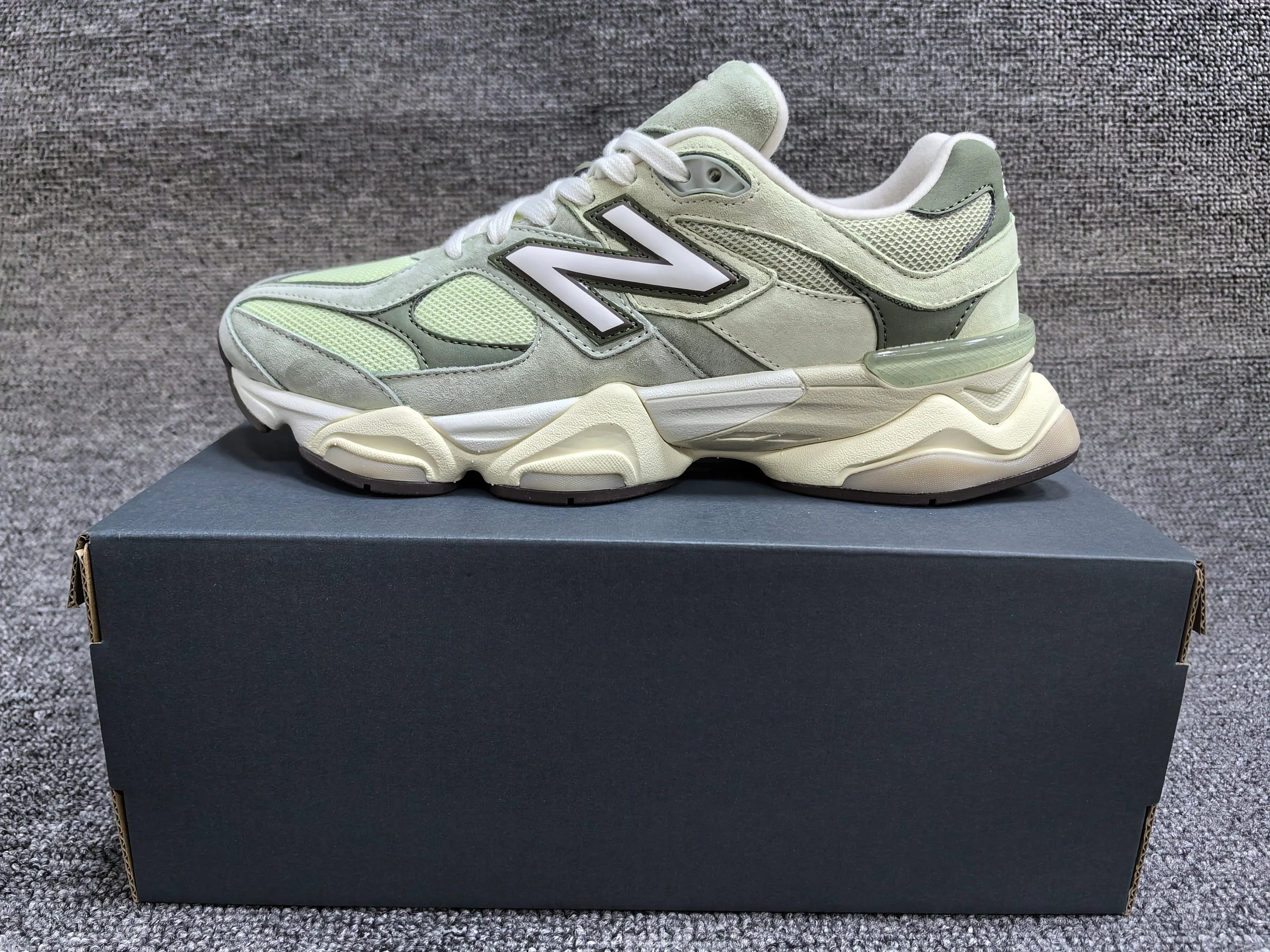 New Balance 9060C-2 Sneakers - SenopekooCLO