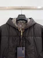 Unisex Modern Quilted Puffer Jacket with Stand Collar and Secure Pockets - SenopekooCLO