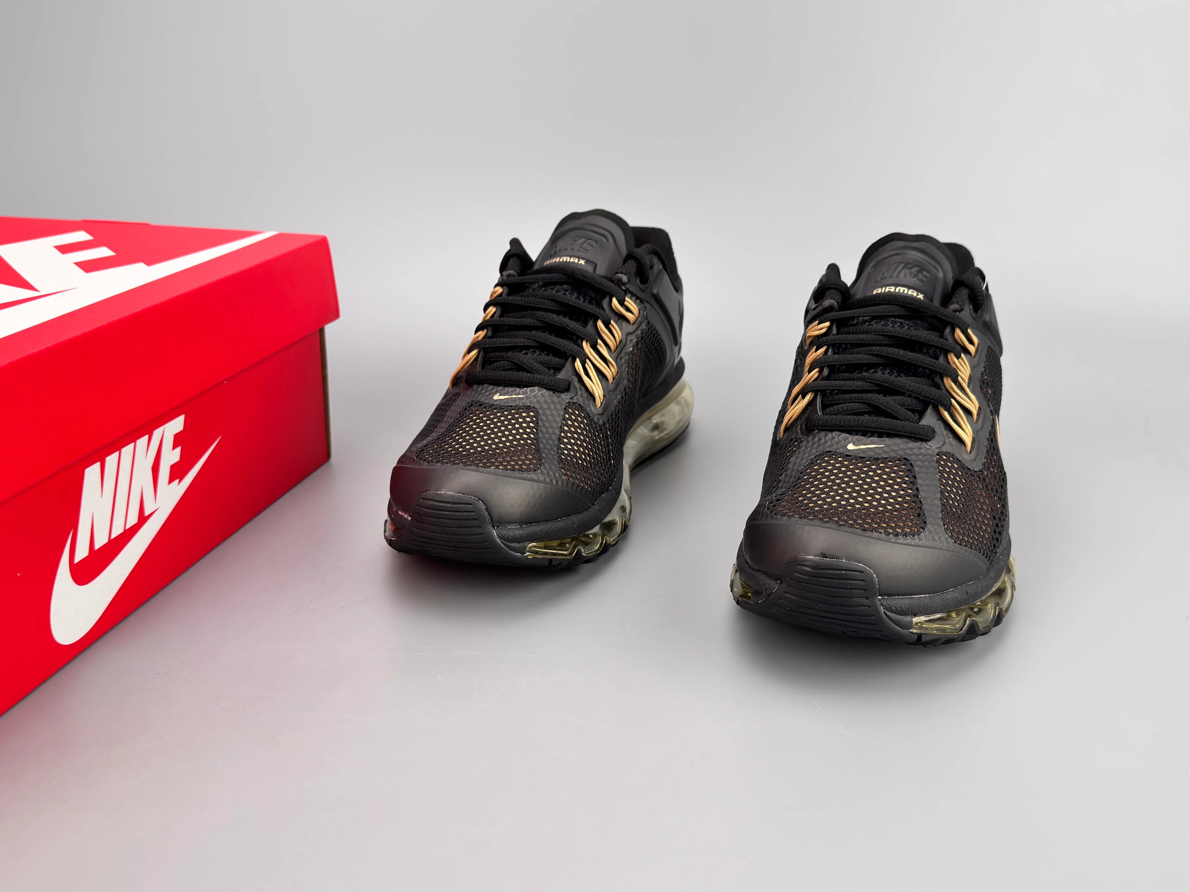 Nike Air Max 2013 Sneakers