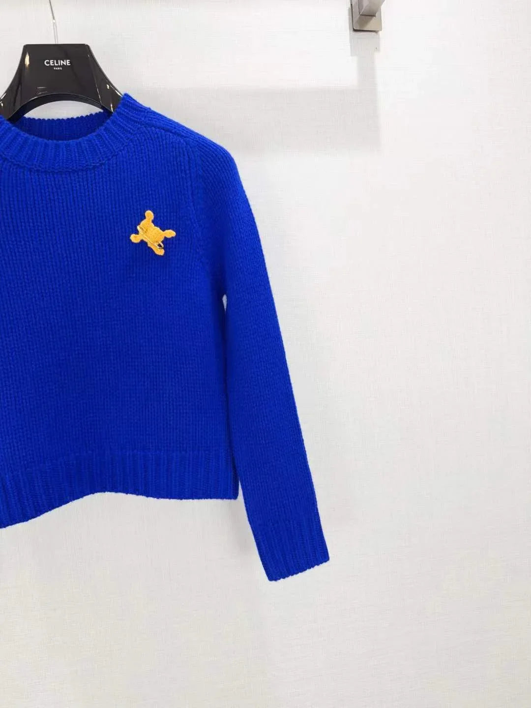 Women's Cozy Knit Sweater with Playful Embroidered Detail and Relaxed Fit - SenopekooCLO