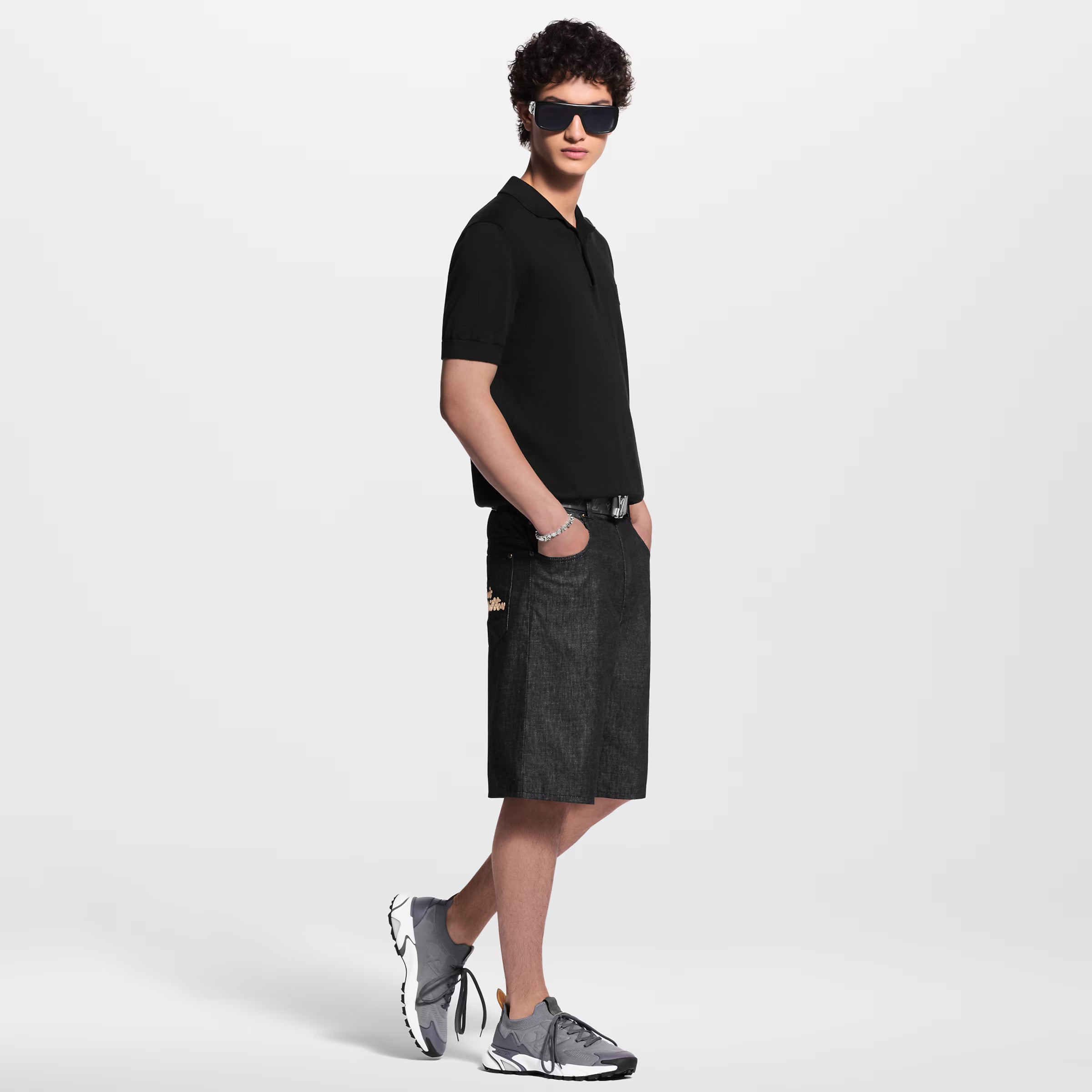 LV Runner Tatic Sneaker